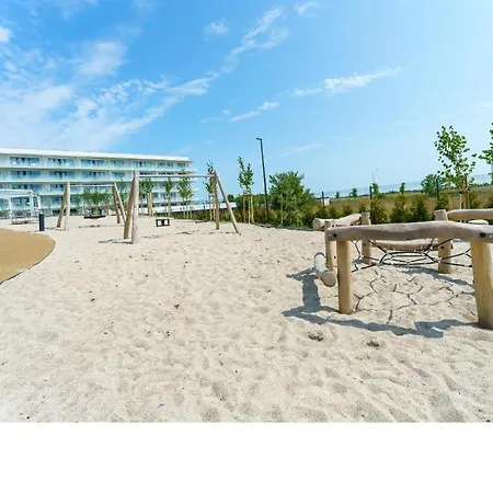 Polanki Aqua Z Bezplatnym Basenem, Bawialnia, Parkingiem I Fitness Апартаменты Колобжег