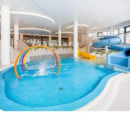 Polanki Aqua Z Bezplatnym Basenem, Bawialnia, Parkingiem I Fitness Апартаменты Колобжег