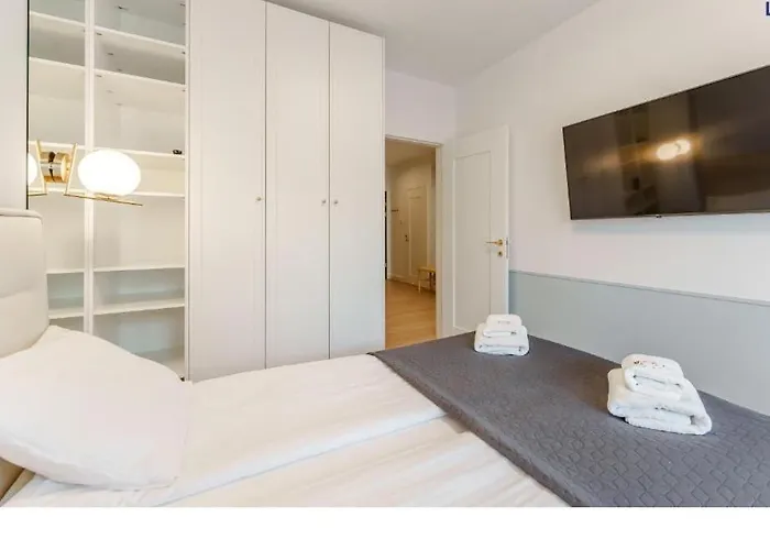 Polanki Aqua Z Bezplatnym Basenem, Bawialnia, Parkingiem I Fitness Apartamento